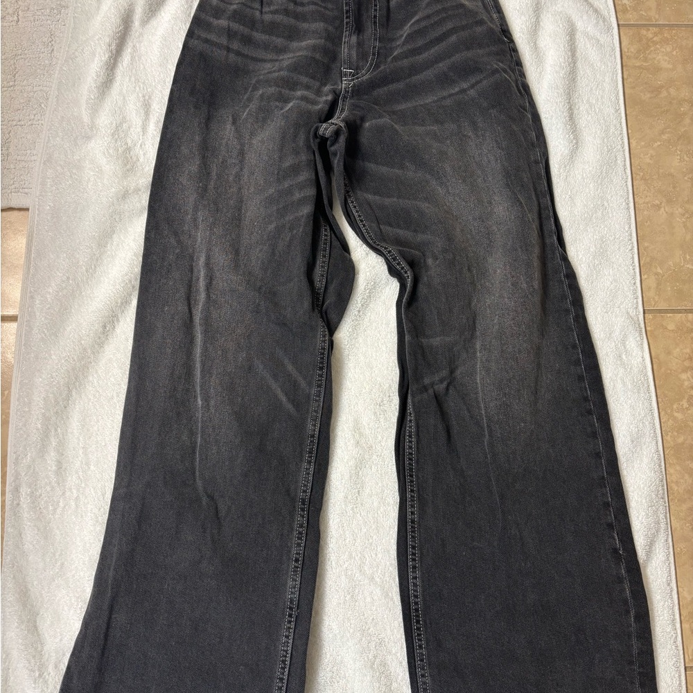 Bershka Men's Washed Black Relaxed Jeans